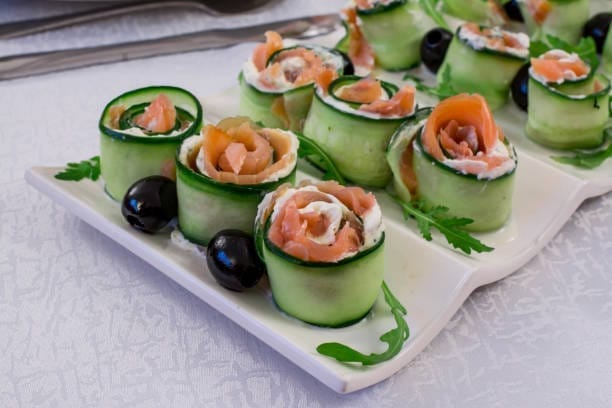 chatelaine smoked salmon roll on cucumber recipe